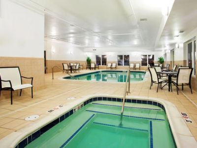 Express & By Ihg 2*